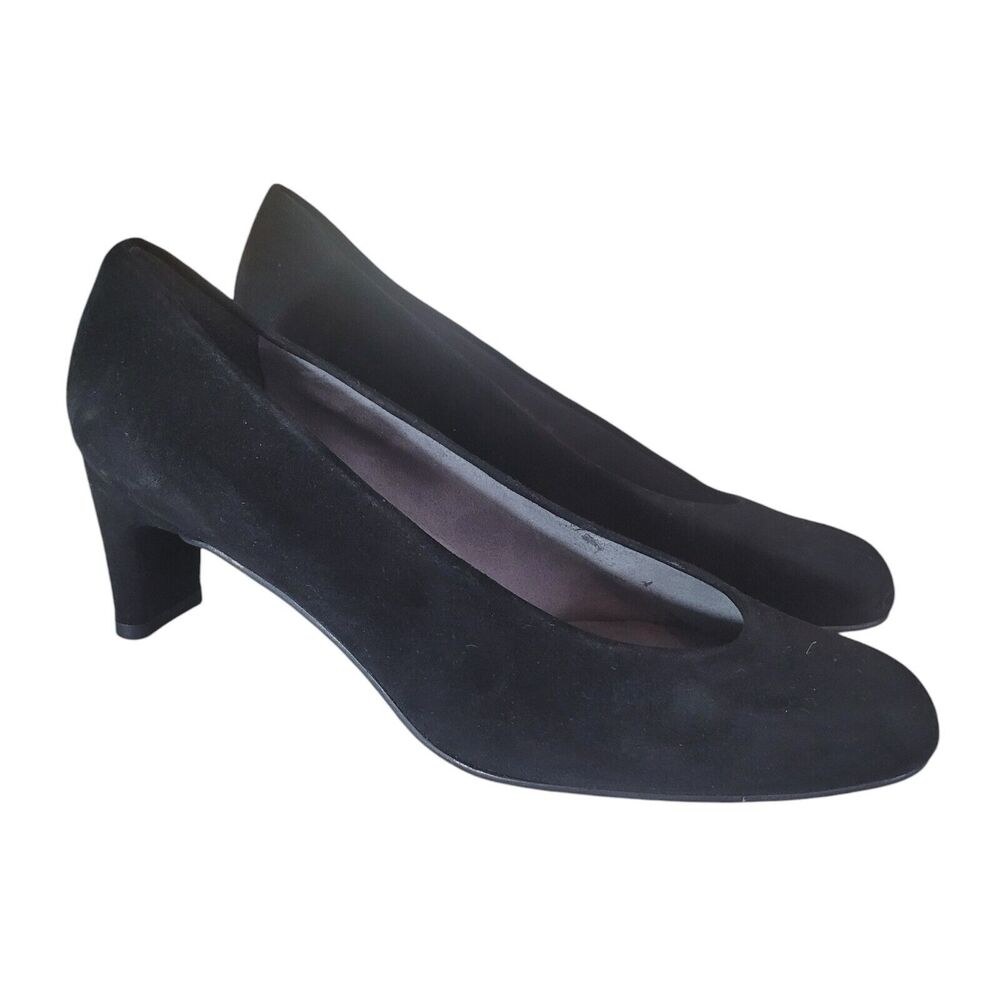 Stuart Weitzman Round Toe‎ Suede Pumps Women's Size 7.5 Black Heels Formal Shoes